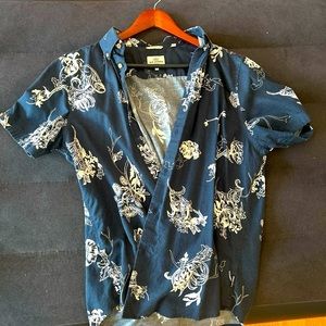 ben sherman button up short sleeve. great for the beach or a night out! $20 OBO